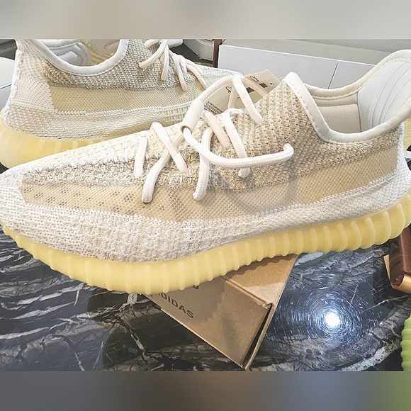 YEEZY BOOST 350 V2 (NATURAL COLORWAY) - Picture 8 of 11